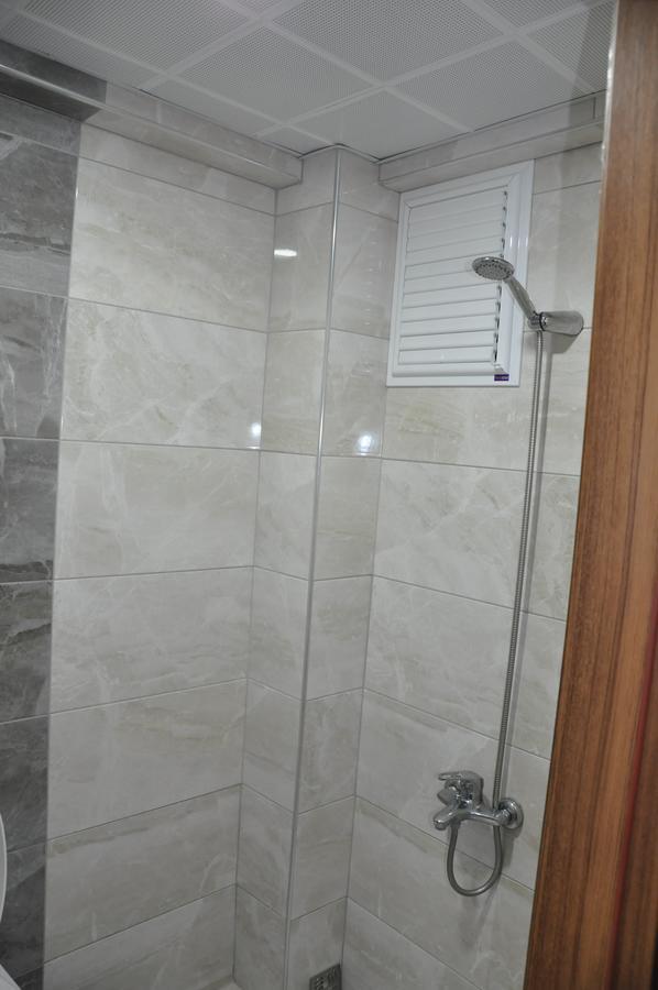 Hotel Altug Isparta Esterno foto
