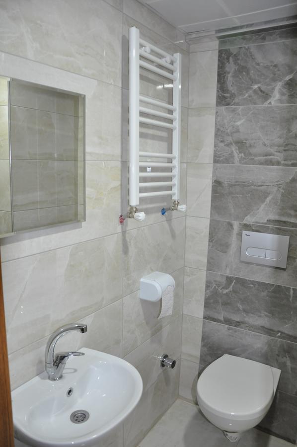 Hotel Altug Isparta Esterno foto